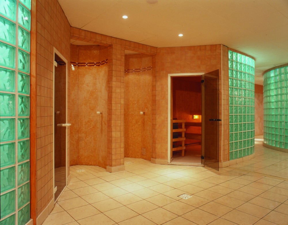 Camden Court Hotel 27/58
