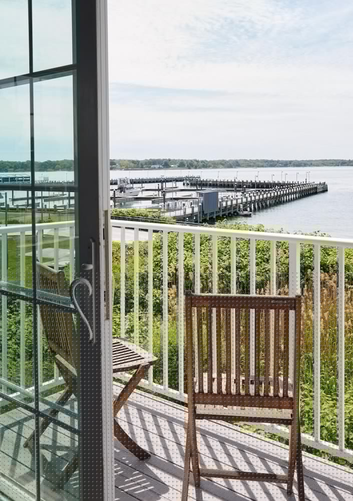 The Harbor Front Inn 5/42