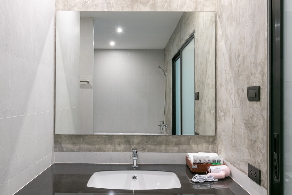 Zleepmotion Bangkok Sukhumvit 38/45