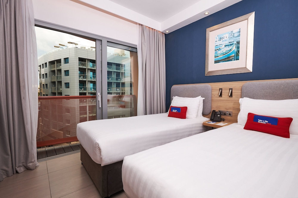 HOLIDAY INN EXPRESS MALTA 19/68