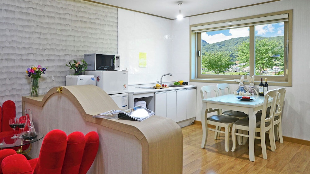 Tongyeong Makai O Pension 33/50