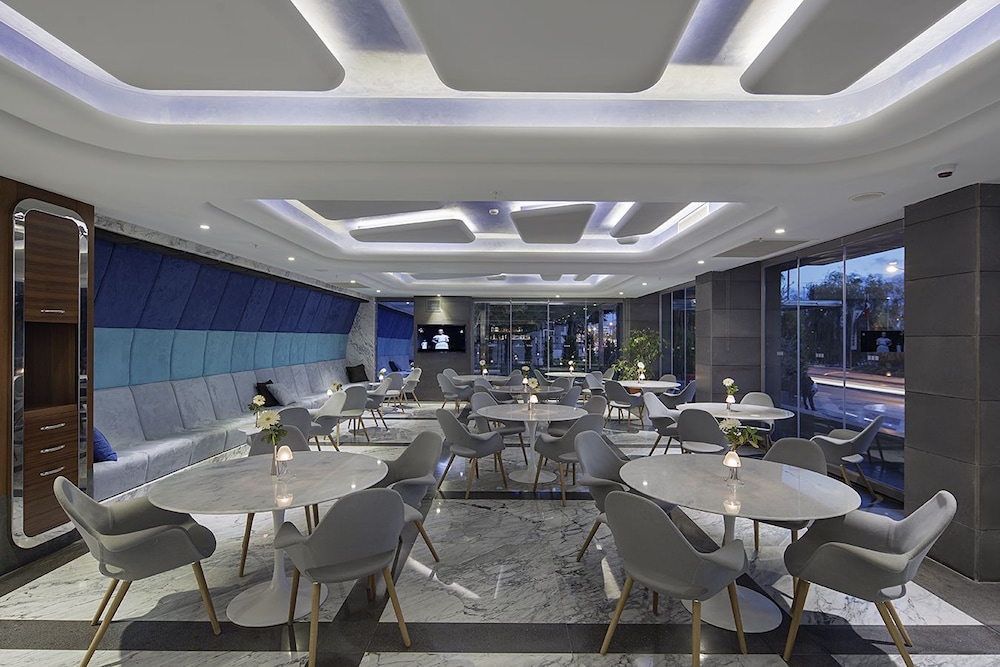 restaurant-cafeteria