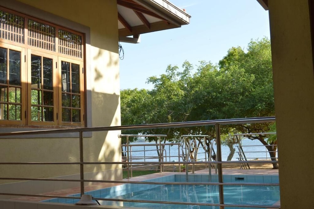 The Lake View Bungalow Yala 21/50