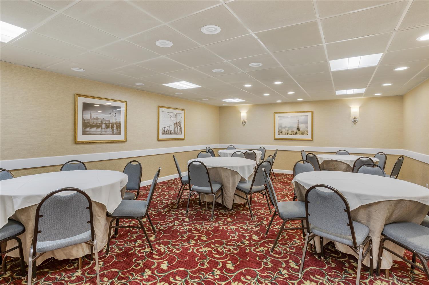 Best Western Plus Morristown Inn 40/40