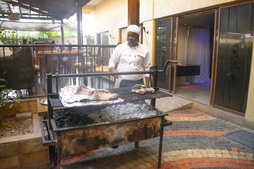 Ngong Hills Hotel 40/72