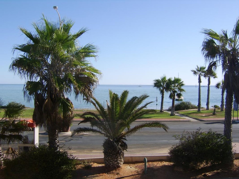 Heritage Resort Shark Bay 56/58