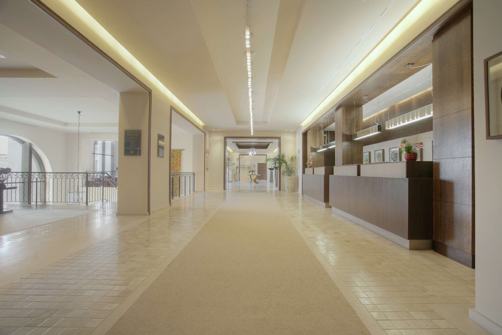 lobby