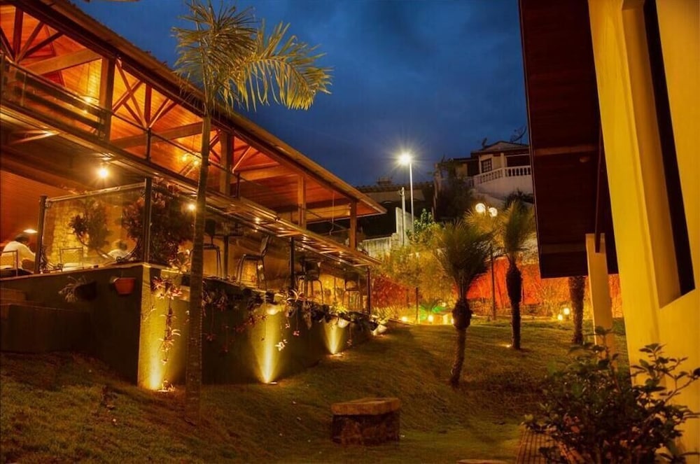 Hotel Quadrado 45/50