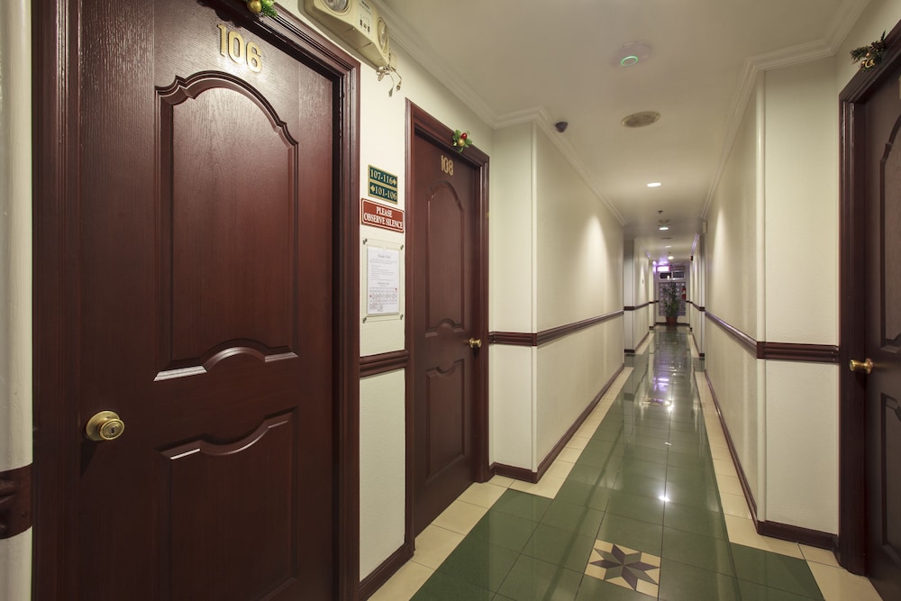 Paladin Hotel 23/41