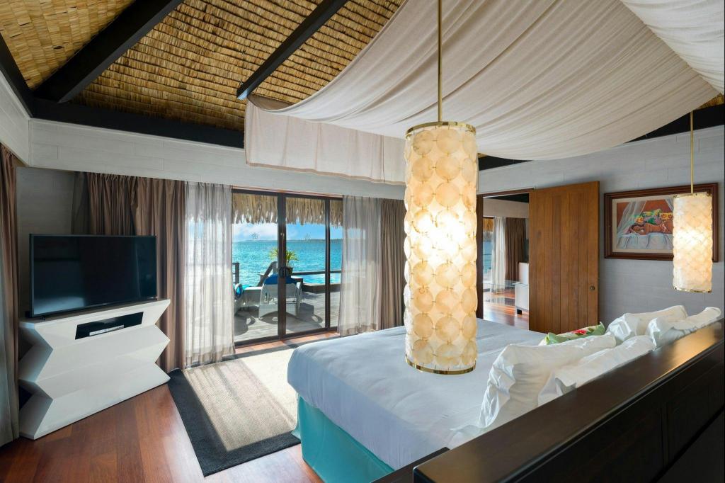 Royal, Overwater, Villa, King Bed, Private Pool