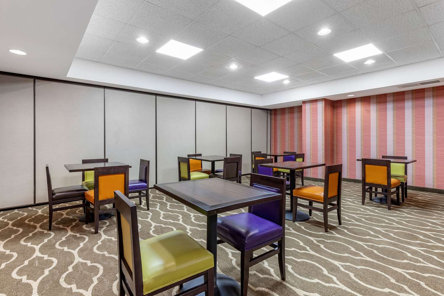 Comfort Inn & Suites Clemson - University Area 31/49