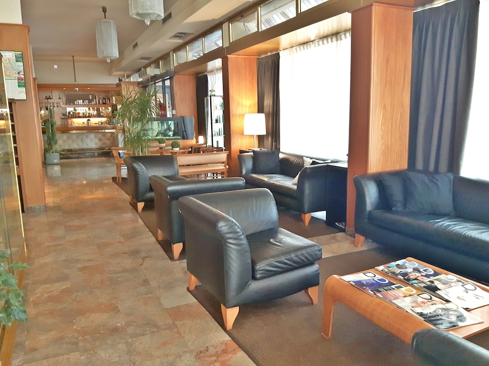 Hotel Ristorante Alcide 42/57