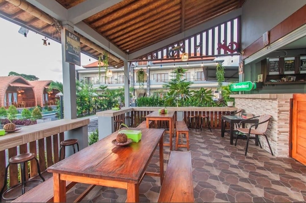 Mailaku House 33/50