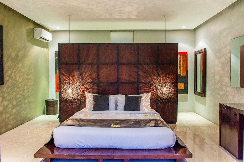 KEMBALI VILLAS 5/50