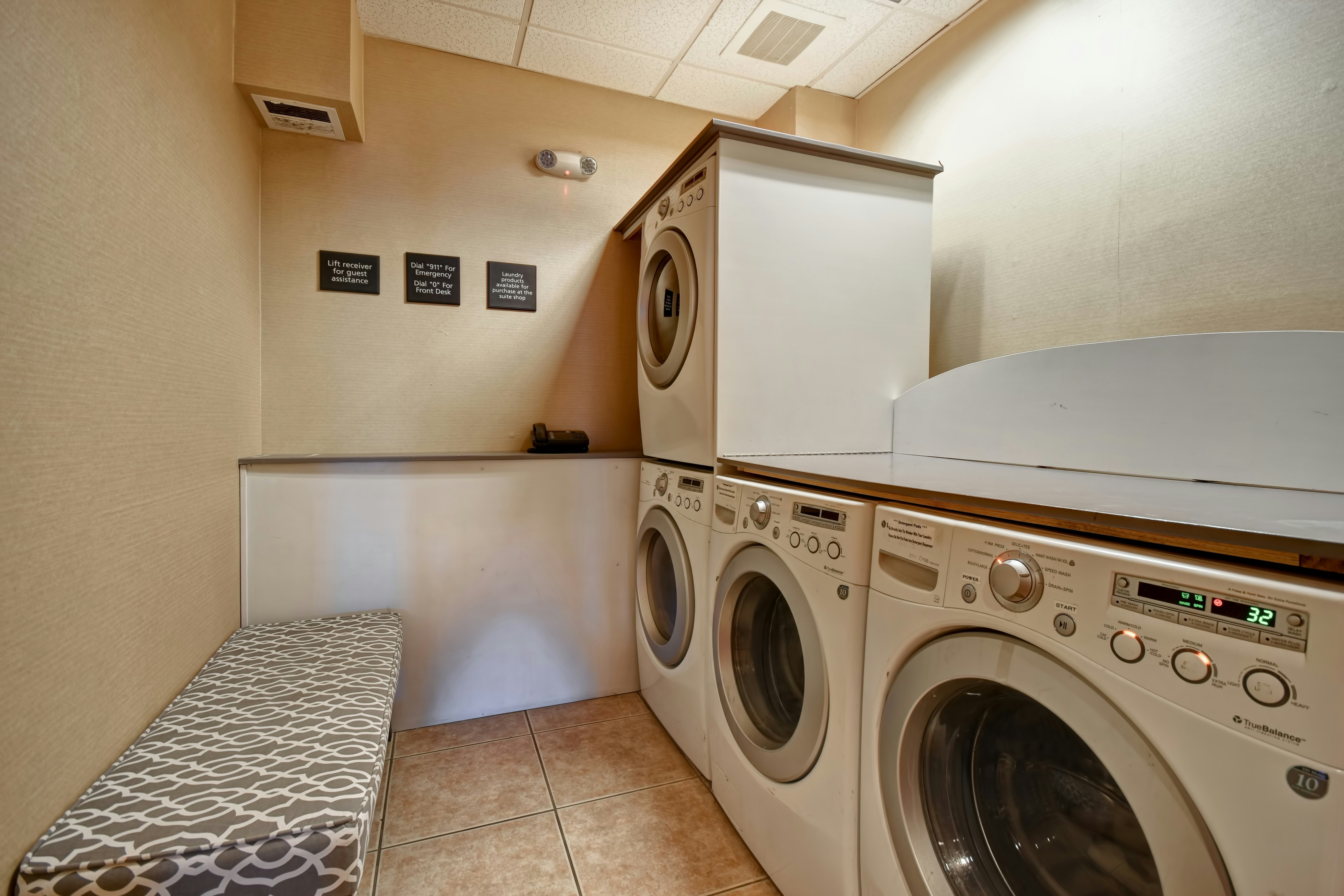 Hampton Inn And Suites Folsom 5/50
