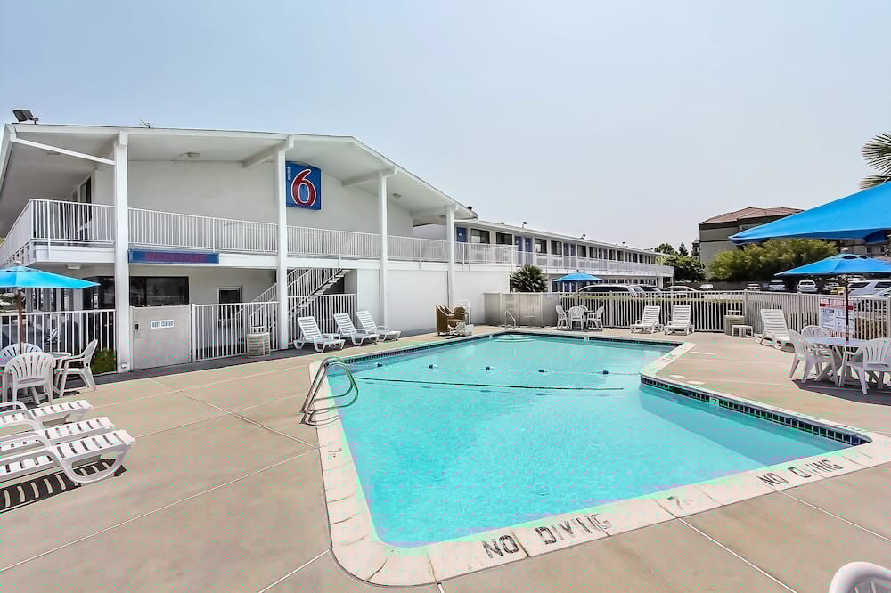Motel6 Sunnyvale, CA - South 34/38