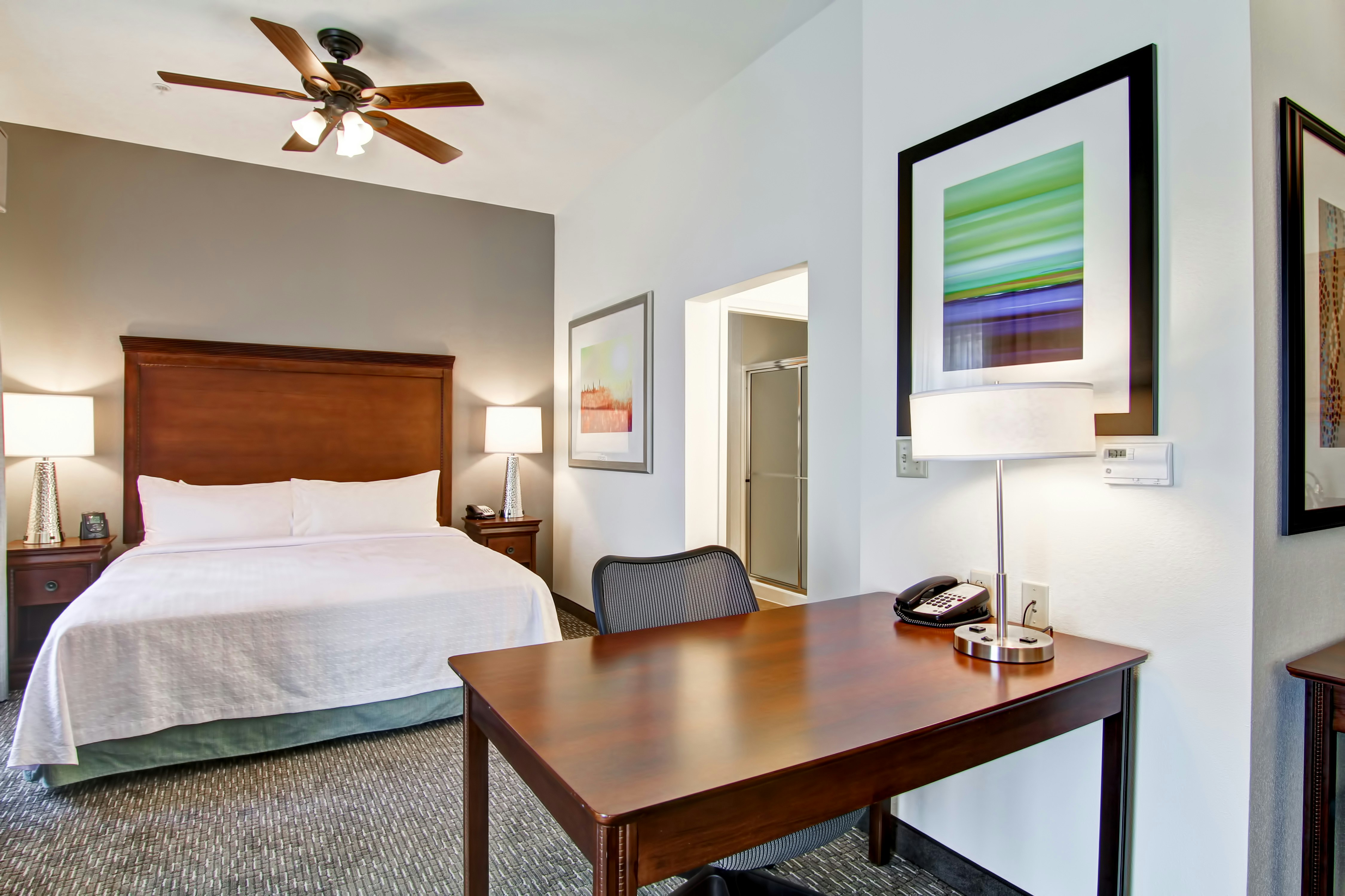 STUDIO, SUITE, KING BED