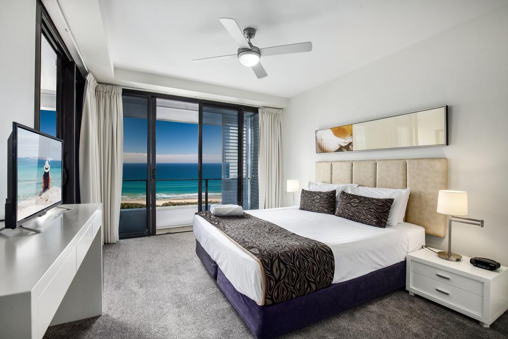 3 Bedrooms, Apartment