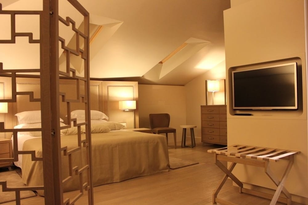 ART HOTEL KALELARGA 57/67