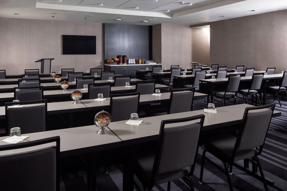 Courtyard by Marriott New York Manhattan/Central Park 41/53