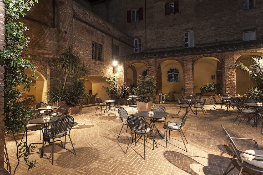 IL Chiostro Del Carmine 4/58
