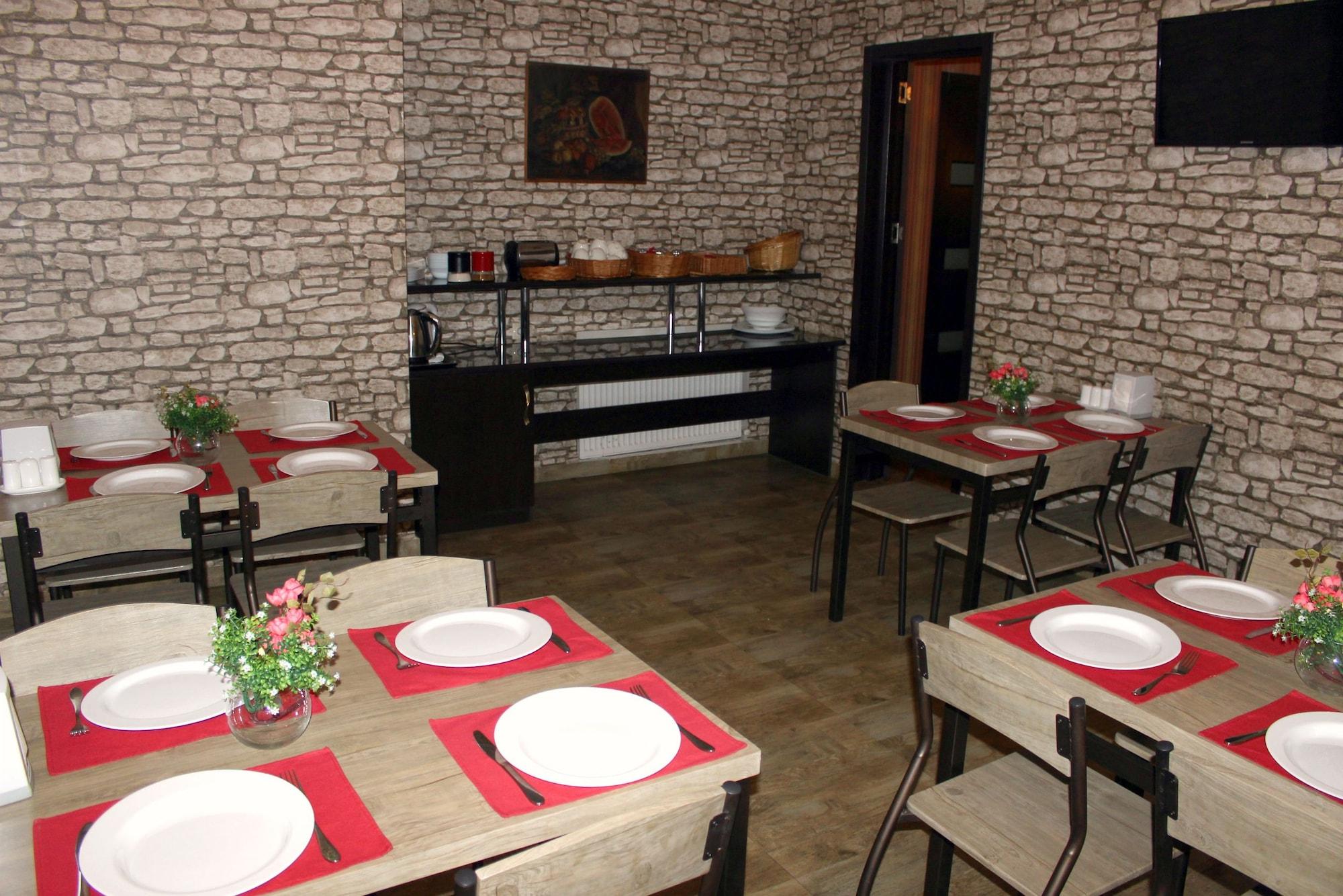 Darchi Hotel 26/36
