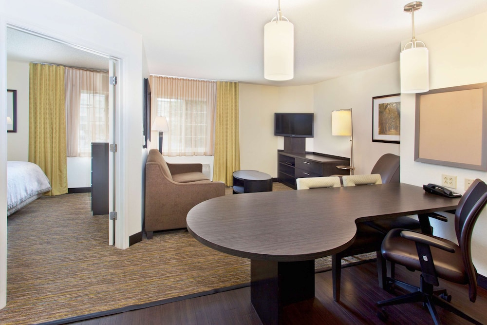 Sonesta Simply Suites Huntsville Research Park 47/52