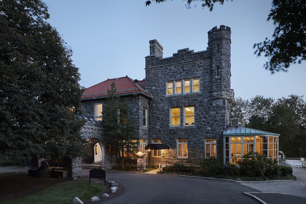 Tarrytown House Estate 5/50
