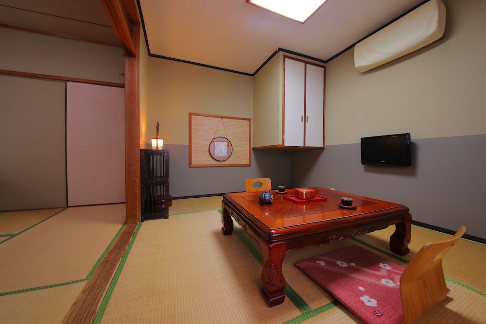 Sakura Sakura Onsen 56/62