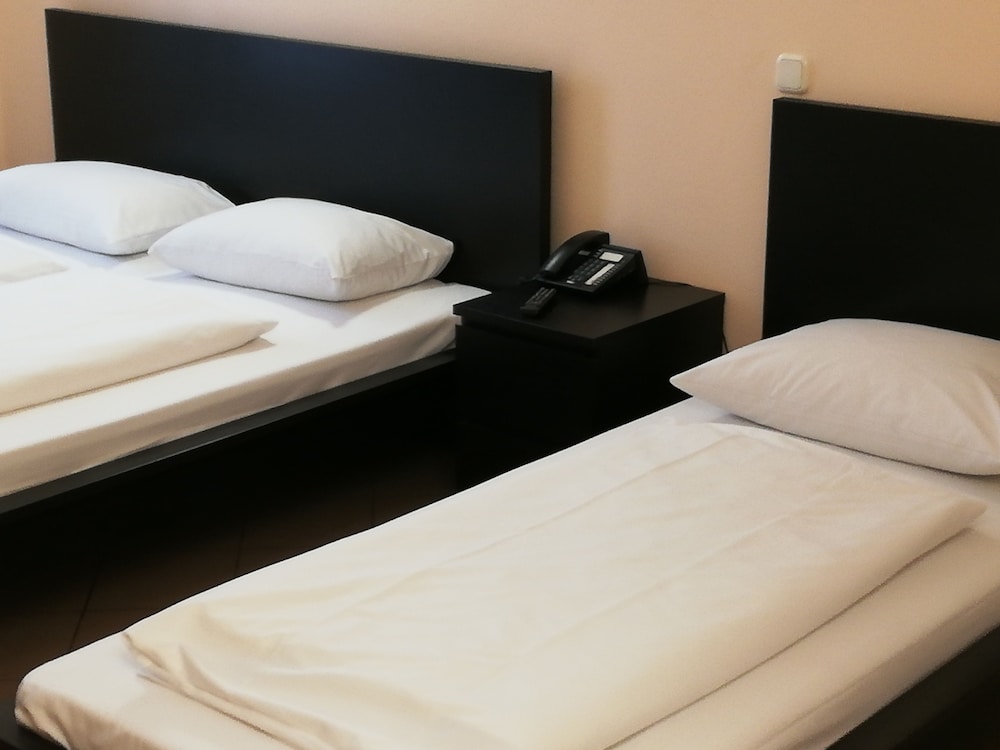 Angel Hotel 18/31