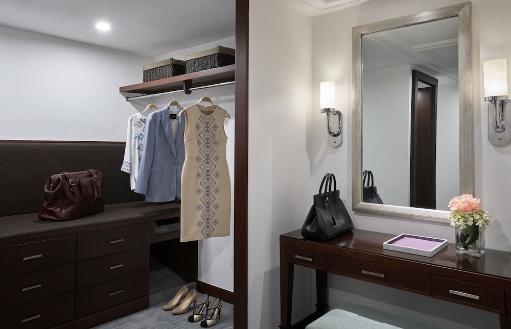The Peninsula Manila 4/34