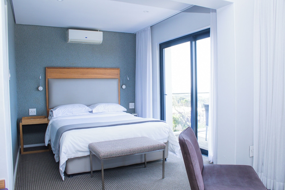 LUXURY, DOUBLE BED, OCEAN VIEW, BALCONY