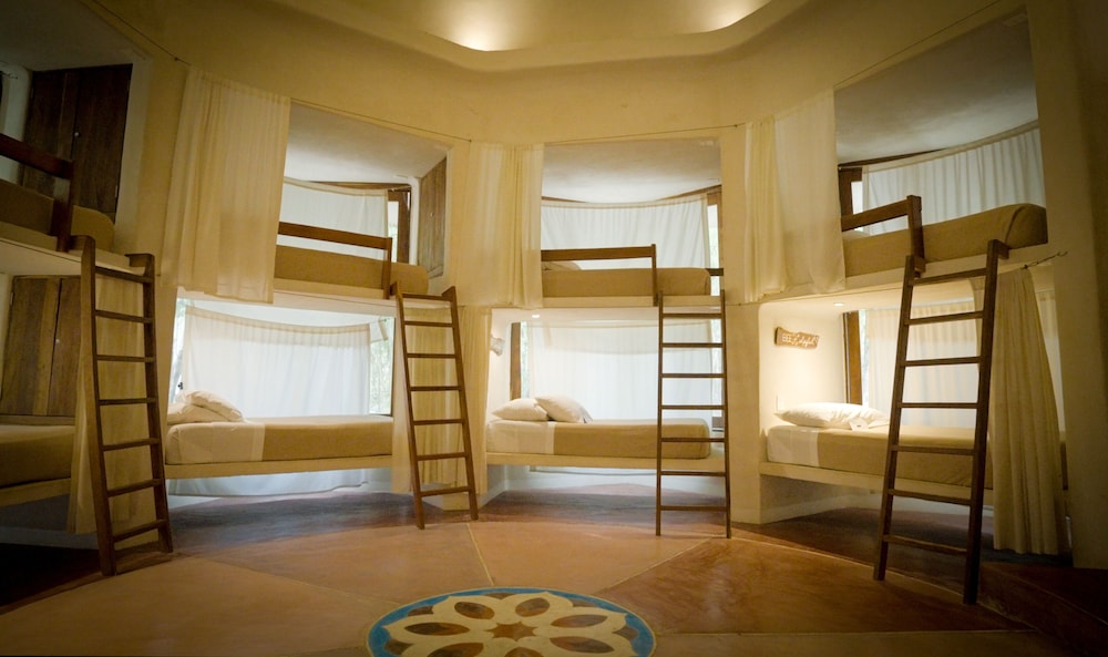 Hotel Holistika 44/60