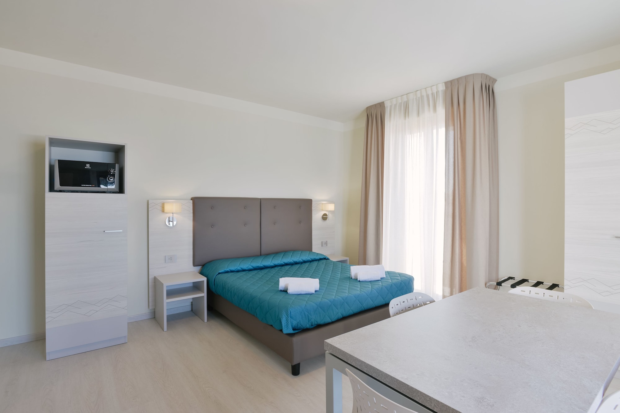 SUPERIOR, STUDIO, SEA VIEW, JETTED TUB, TERRACE