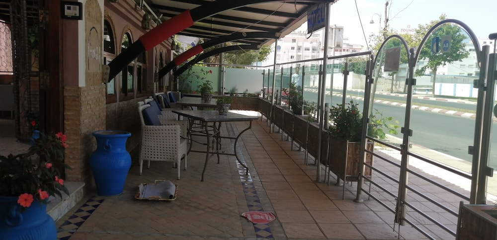 Pasta Plaza Hotel 32/39