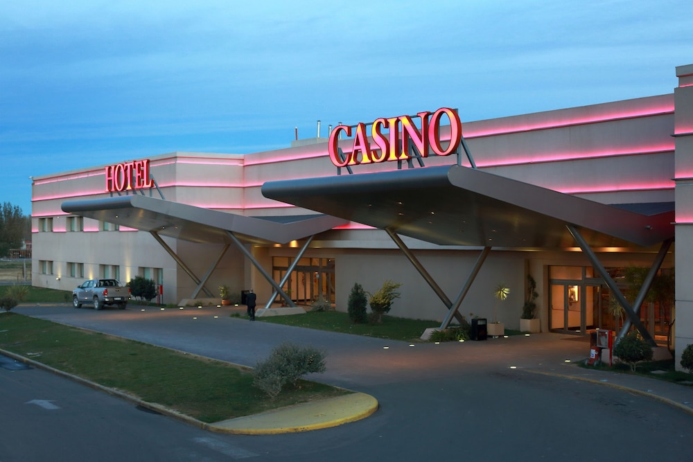 Hotel y Casino del Rio - General Roca 3/36