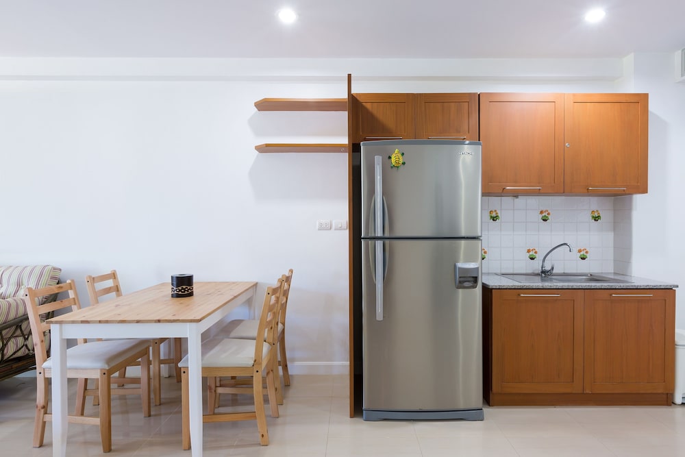 Baan Poolom Beachfront Condominium 6/50