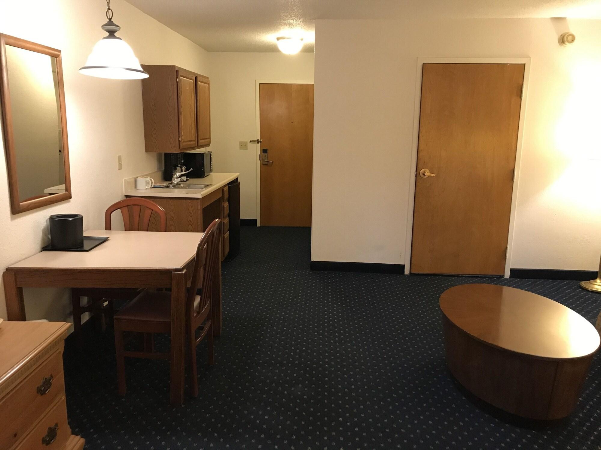Rosemont Suites 19/19