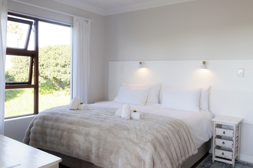 غرفة كومفورت بسرير مزدوج أو سريرين منفصلين بإطلالة على البحر بشرفة بغرفة نوم واحدة، White Shark Guest House 7/10