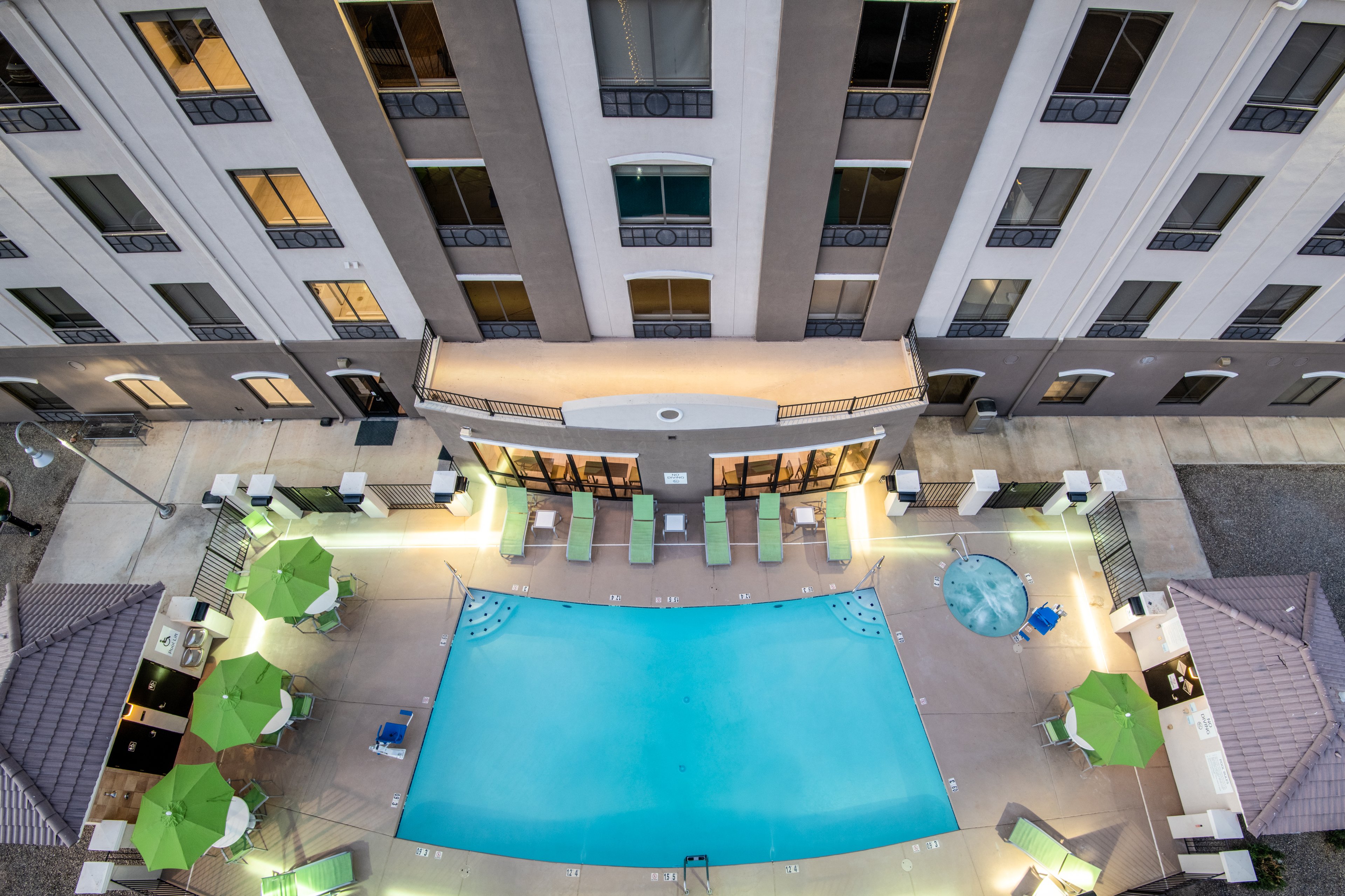 Holiday Inn Express Hotel Suites Yuma 22/79