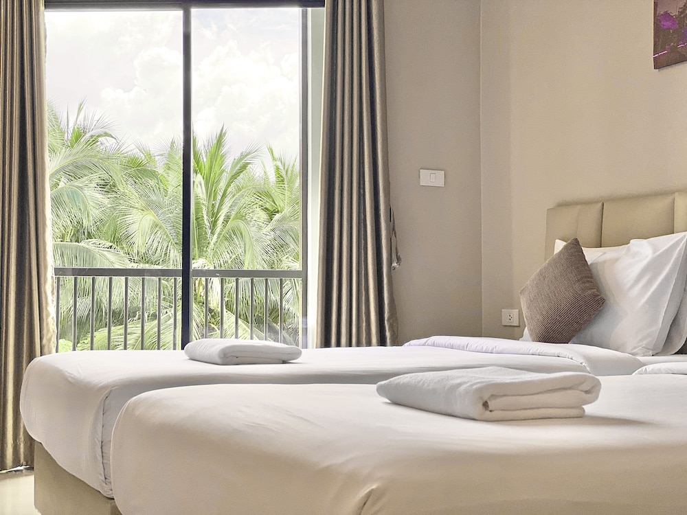 The Coconut Hotel 23/52