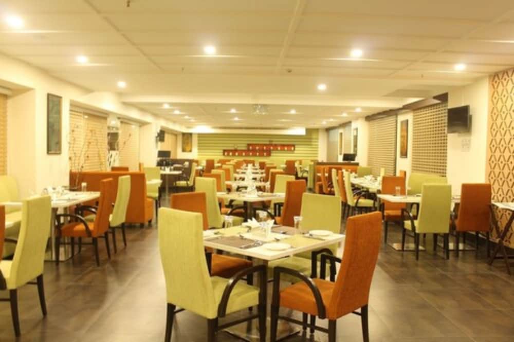 The Byke Suraj Plaza 48/64