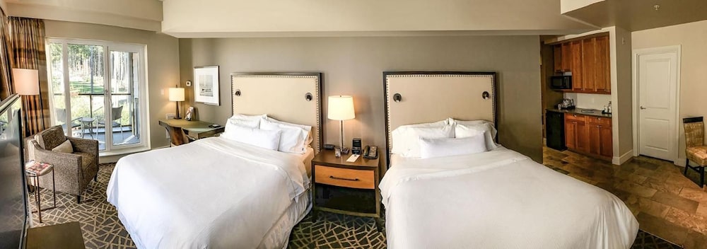 Fairways Hotel on the Mountain 8/27