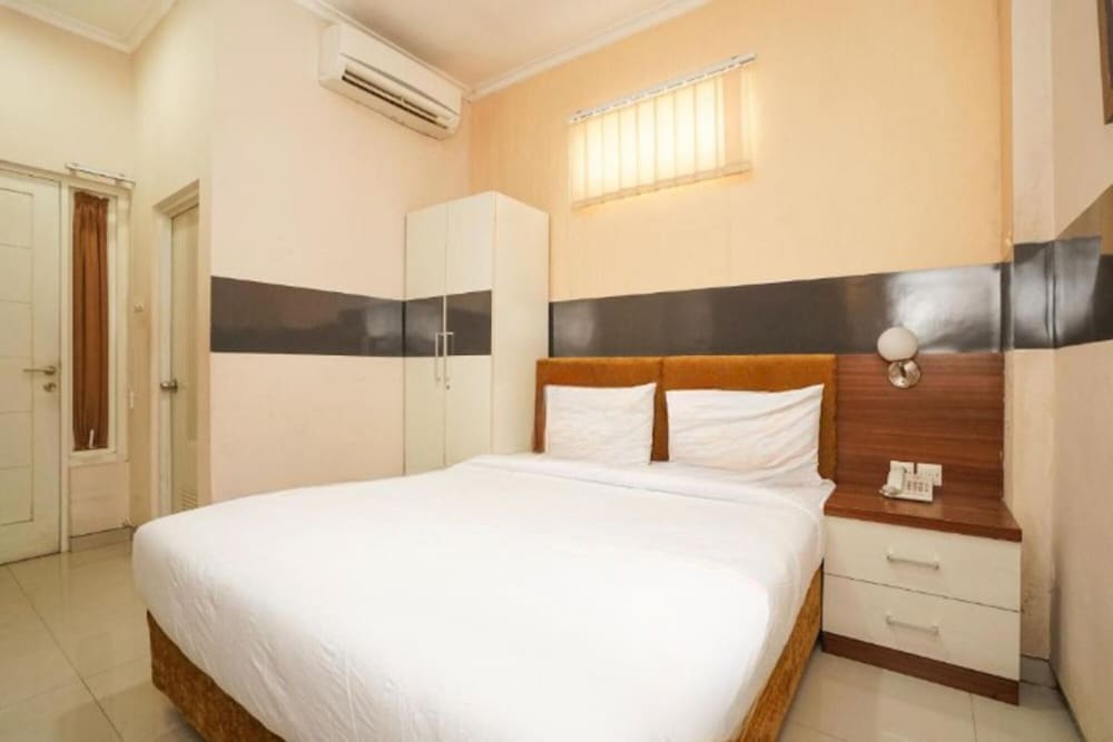 Oyo 450 Semampir Residence 14/64