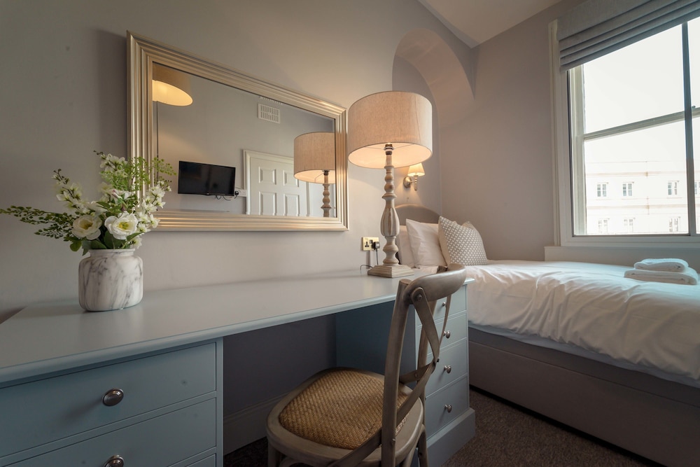 Anabelles Guest House 13/46