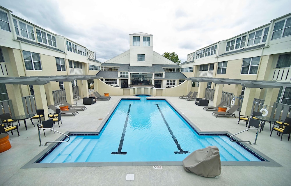 DoubleTree Suites by Hilton Hotel Huntsville South 17/36
