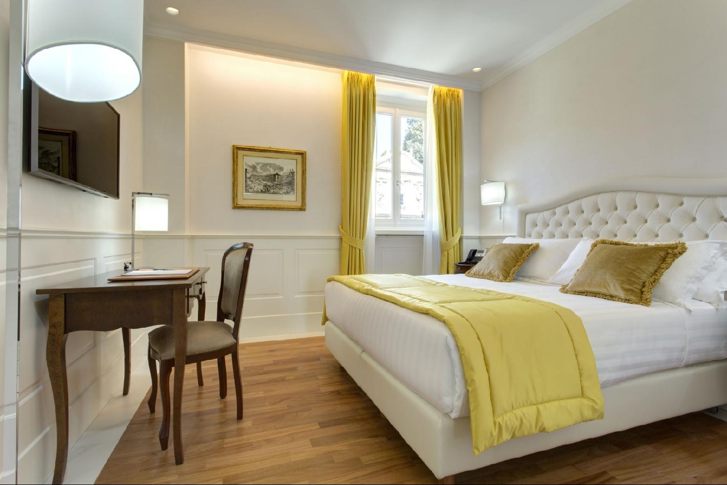 DELUXE, SUITE
