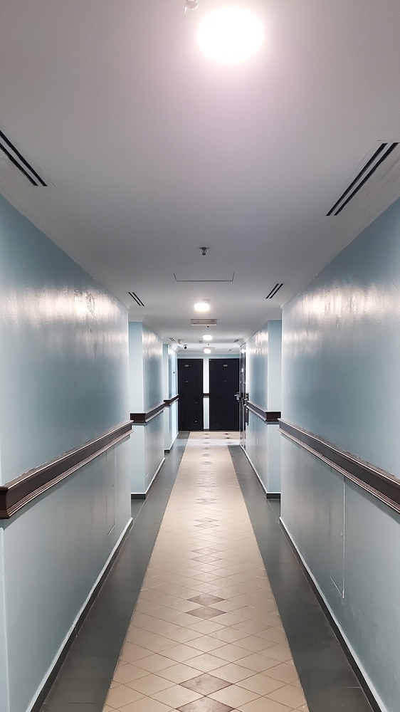 Leisure Cove Hotel Apartments 22/50