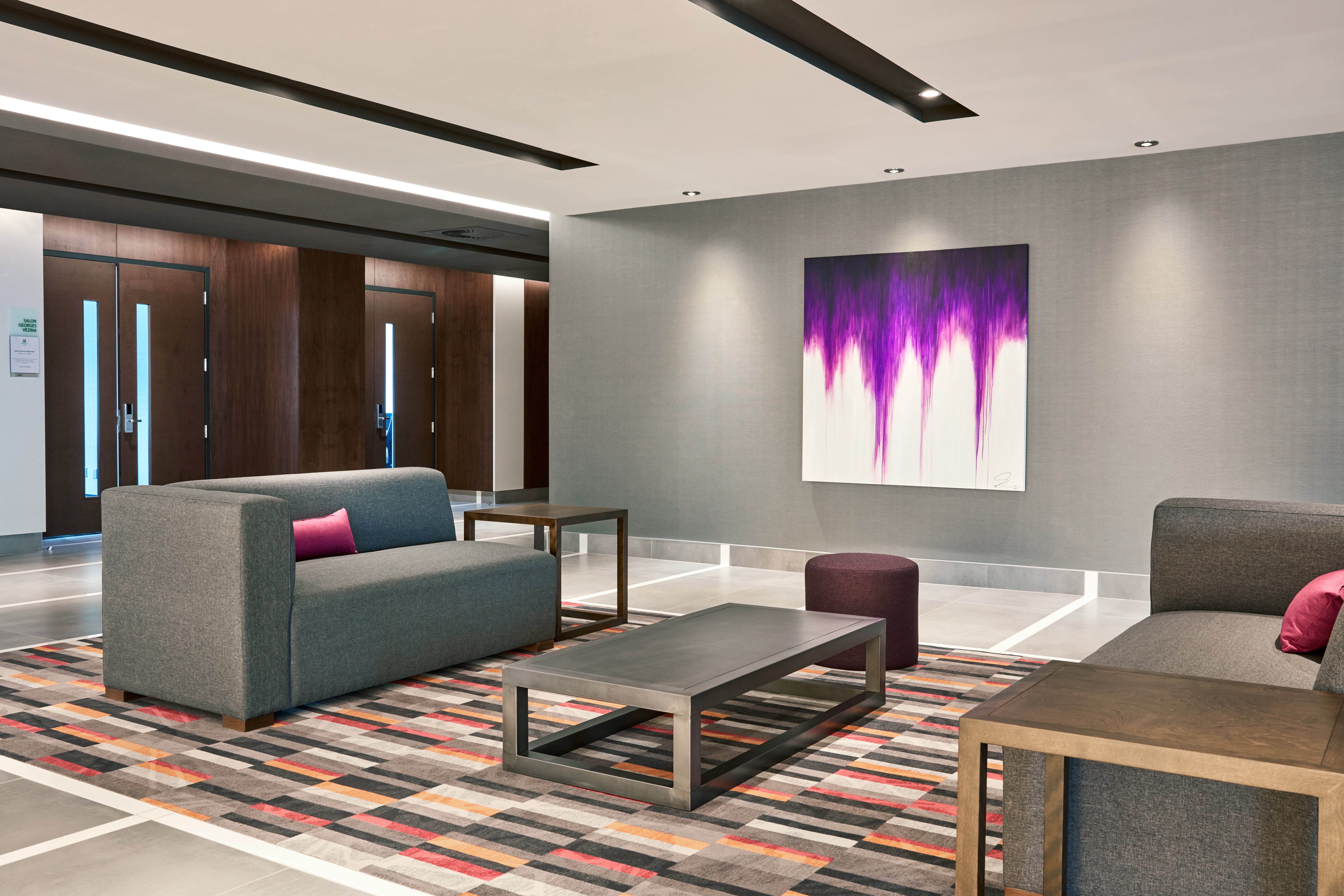 Holiday Inn Hotel Suites Montreal Centre Ville Ouest 48/78