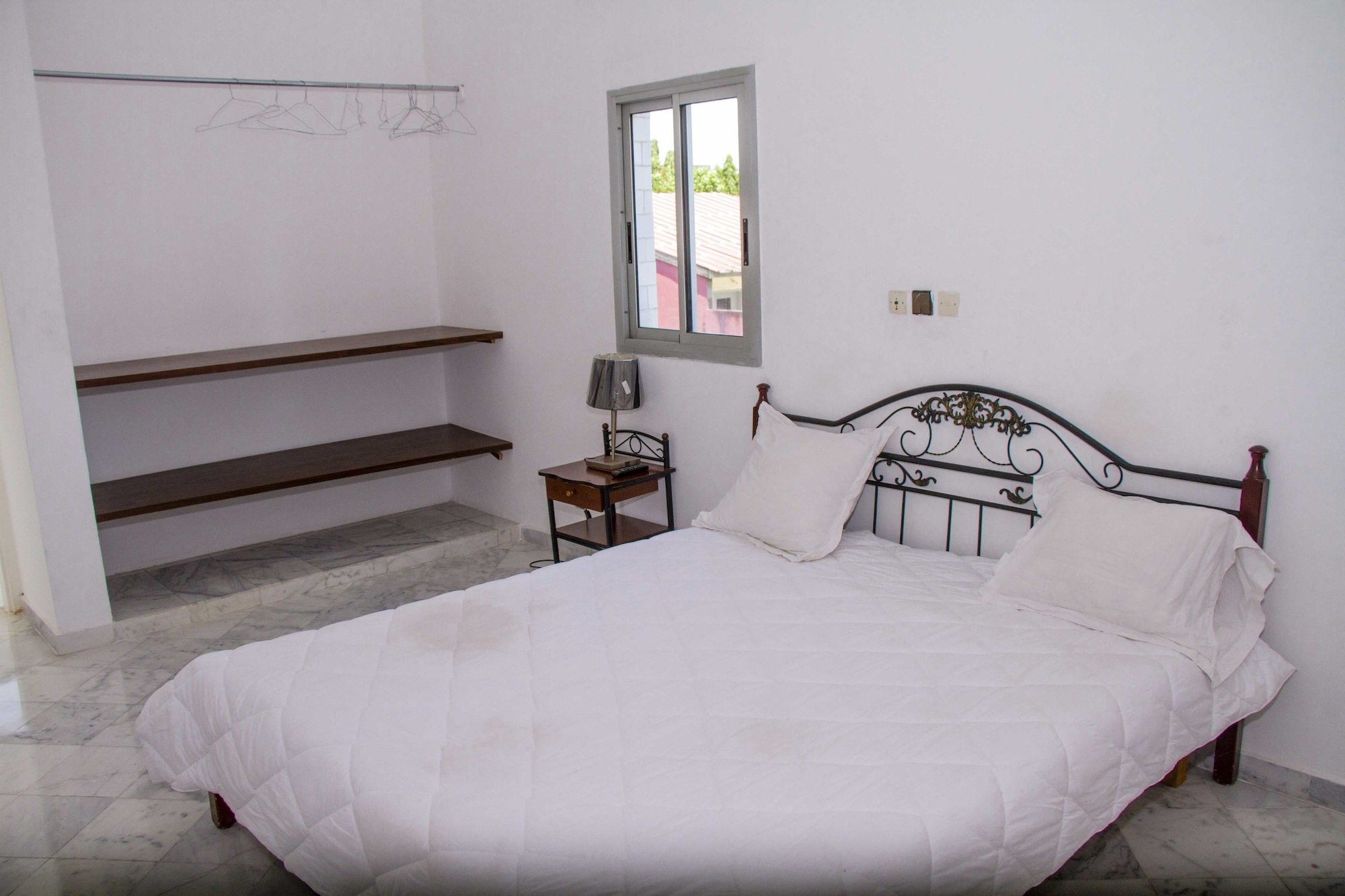 4 BEDROOMS, CITY, VILLA